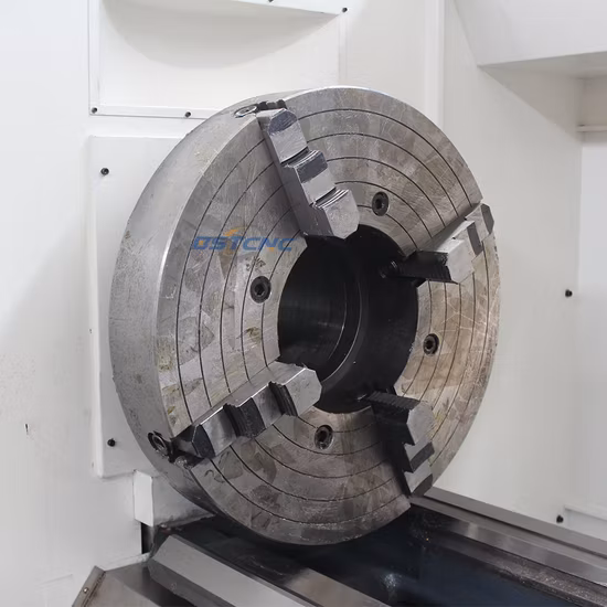 Máquina horizontal del torno del hilo del tubo del CNC del metal QK1363 del agujero grande resistente